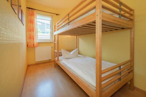 Apartment with Terrace image 4