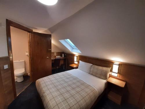 Adelphi Hotel - image 7