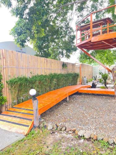 R. Ruea Resort near Donsak Pier