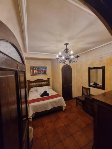 Hotel California, Antigua Guatemala (photo 2)