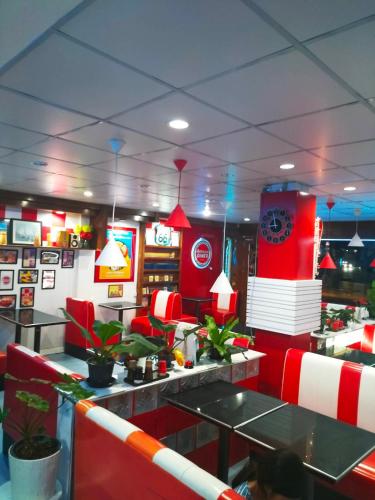 ONEWAY Guest House BKK