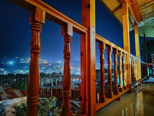 Leela Home - Full Mountain View in Aleo