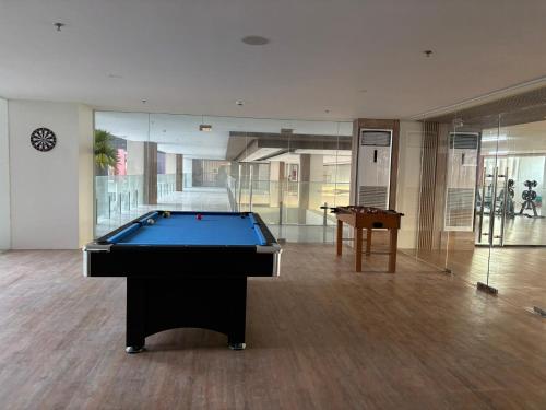 RRS Cabin, Primeworld District