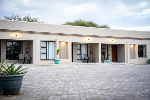 Exterior view, Mango Self-catering Apartments in Ghanzi