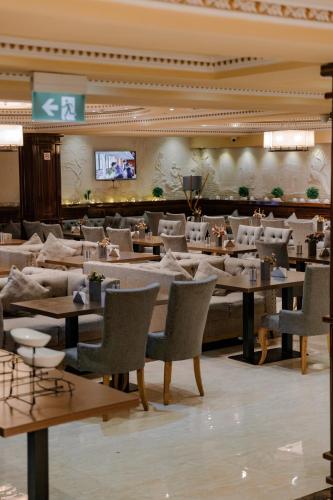 餐廳, 阿特拉斯酒店 (Hotel Atlas) in 杜尚貝