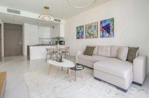 District one Full Water view Apartment, Dubai (photo 9)
