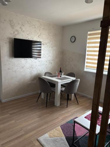 Apartman Milan in Пале