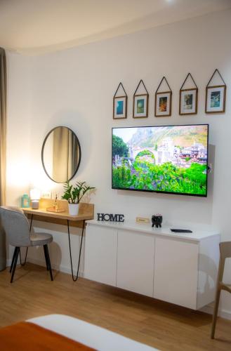 Momento Studio Apartments - image 5