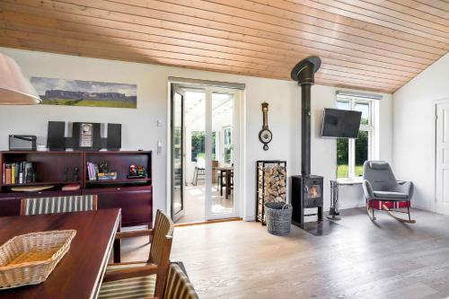 Cozy Summer House In The Heart Of North Zealand