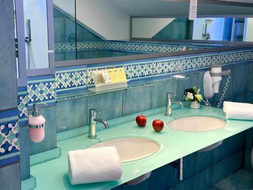 Junior Suite with jacuzzi image 5