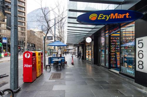 Downtown Delight Experience Melbourne in Style - image 5