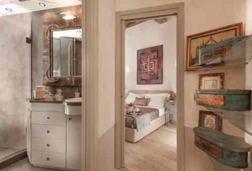 Sophisticated apt near Navona square, Roma (foto 10)