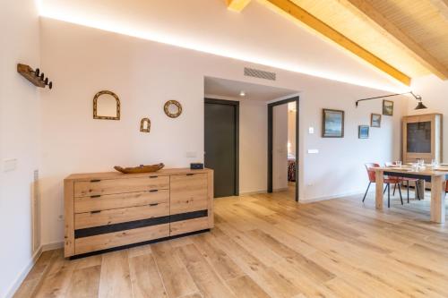 Casa Gessamí Alojamiento en el Pla de l'Estany (Casa Gessami Alojamiento en el Pla de l'Estany) in 卡莫斯