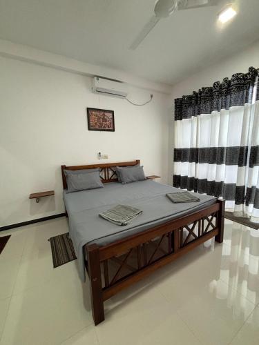 1 queen bed