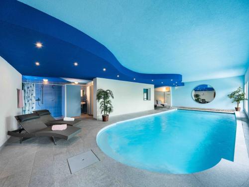  Villa Ysara, Pool Villa with lake Lucerne View in Luzern