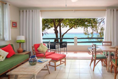 Charming 2 bedroom apt on gorgeous quiet beach - Sea Star 3 apts by Bluescape