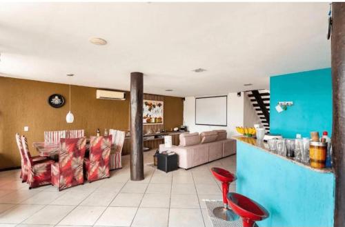 Five-Bedroom House image 10