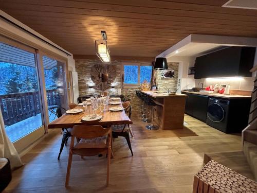 Grand appartement contemporain 10 pers, proche pistes et centre, ascenseur et Wifi inclus - FR-1-180 in Meribel