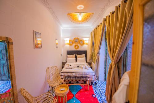 room detail thumbnail 1