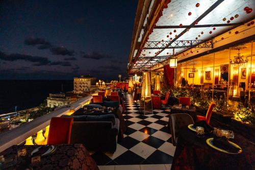 Restaurante, Le Metropole Luxury Heritage Hotel Since 1902 by Paradise Inn Group in Alexandria