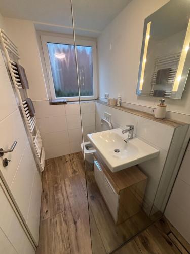 Zuhanyzó, M&L Appartement in Troisdorf
