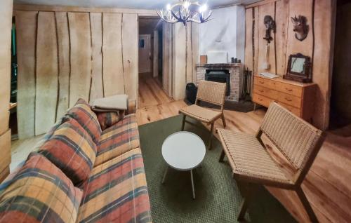 One-Bedroom Holiday Home