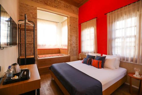 Standard Triple Room image 8