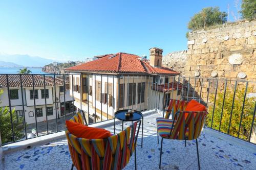 Suite with Sea View image 9