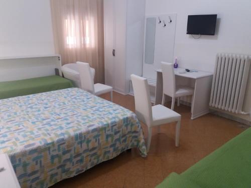 Hotel Costa - image 12