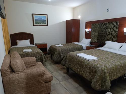 Triple Room with Private Bathroom image 9