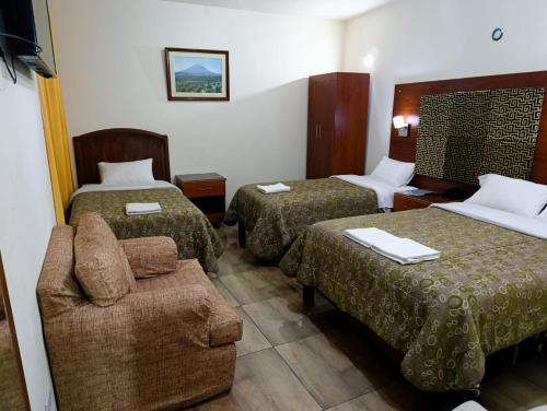Triple Room with Private Bathroom image 8