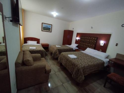 Triple Room with Private Bathroom image 1