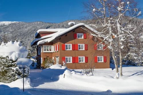 Ferienhaus Kessler, Pension in Riezlern