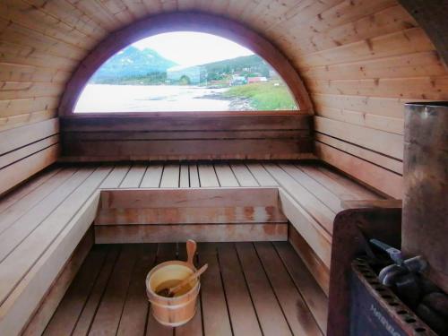 Mediu înconjurător, Larseng Kystferie in Kvaloysletta