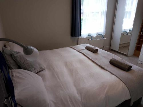 Double or twin room in town centre in อีท แกรนสเตรด