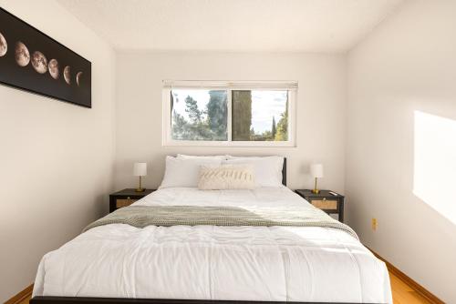 Adorable 4 bedroom home with Pool & more, Los Angeles (fotografie 10)