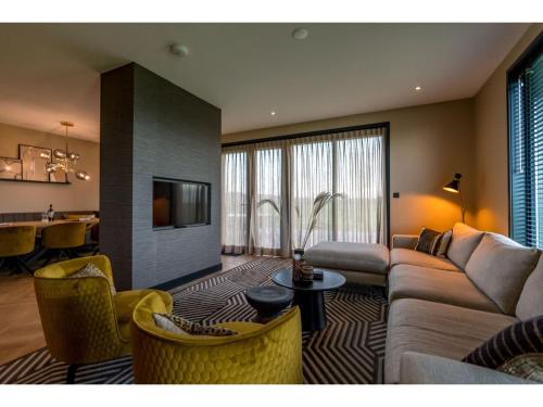 Modern 6-person villa in De Cocksdorp Texel - image 5