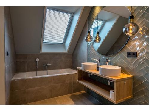 Modern 6-person villa in De Cocksdorp Texel - image 13