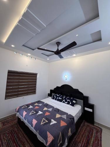Luxury Villa Ps5 Home-Theater Hookah 30km 2 Munnar in Chillithodu