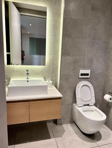 Stunning Seapoint Apartment with view