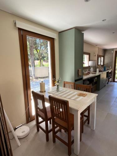 Hogar cerca Del Mar, Para Mayores de 30, No se aceptan grupos de jóvenes, No se acepta mascotas (Hogar cerca Del Mar, Para Mayores de 30, No se aceptan grupos de jovenes, No se acepta mascotas, No ) in Pinamar