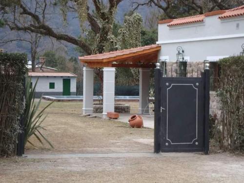 ESCAPADA PERFECTA EN YALA CASA COn PILETA QUINCHO Y ENTORNO NATURAL