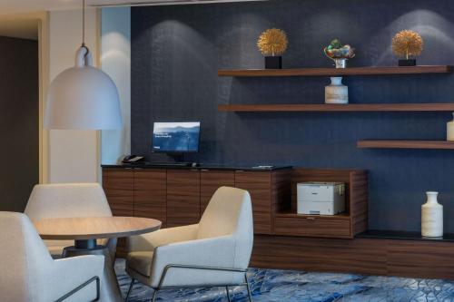 Fairfield Inn & Suites by Marriott Columbus Dublin - image 13