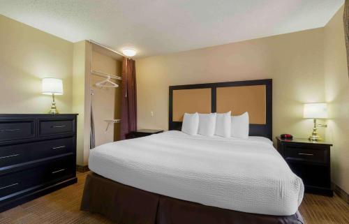 Extended Stay America Suites - Rockford - I-90 - Hotel - Rockford