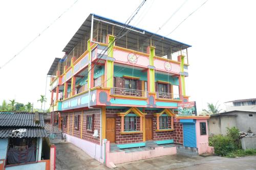 DANDELI NAKADI Home Stay