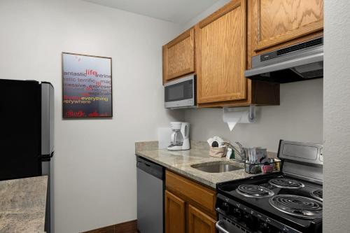 廚房, TownePlace Suites by Marriott Salt Lake City Layton in 雷頓