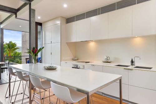53B Murphy Street - Modern luxury in Port Douglas - image 2