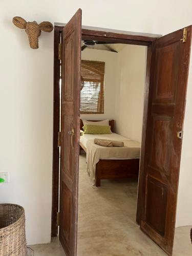 Single Room image 3