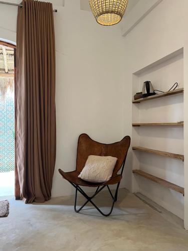 Standard Double Room image 3