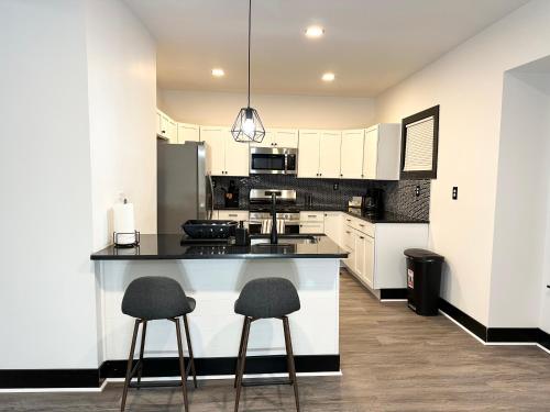 Fully Renovated Modern 4Bedroom 3Bath Home Close to Downtown Cleveland Fully Furnished, Cleveland (zdjęcie 6)